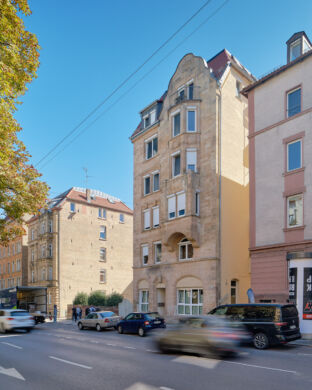 Historisches Gebäude neu saniert ++ WOHN- & GESCHÄFTSHAUS im WESTEN lukratives INVEST++, 70178 Stuttgart, Mehrfamilienhaus