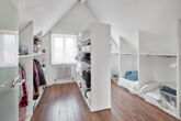 Extravagante 5 Zimmer Maisonettewohnung - sonnige Dachloggia - Carport mit Wallbox - mit Ankleidezimmer